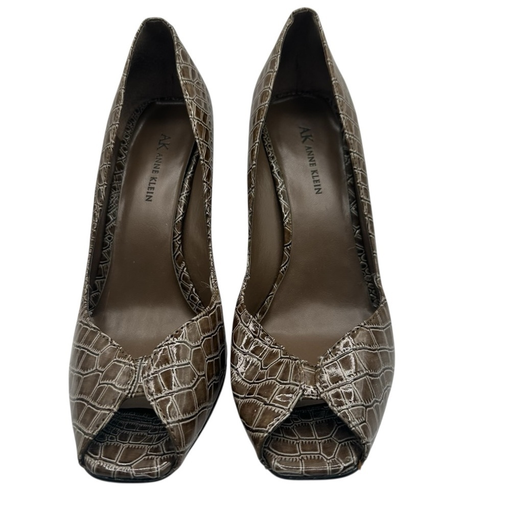 AK Anne Klein Peep Toe Heels – Size 9
